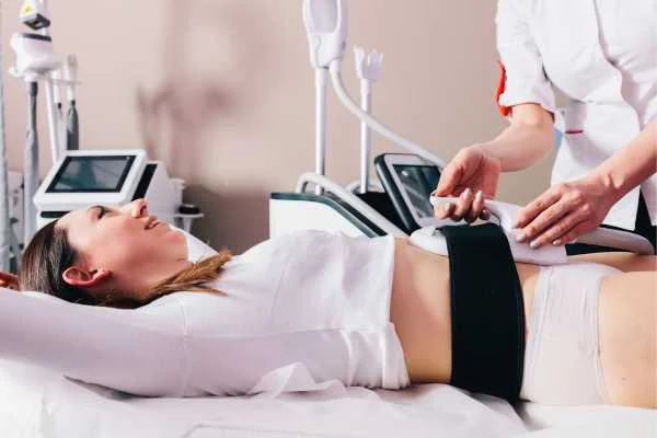 woman having body sculpting to help improve her body image and her mental health Southend